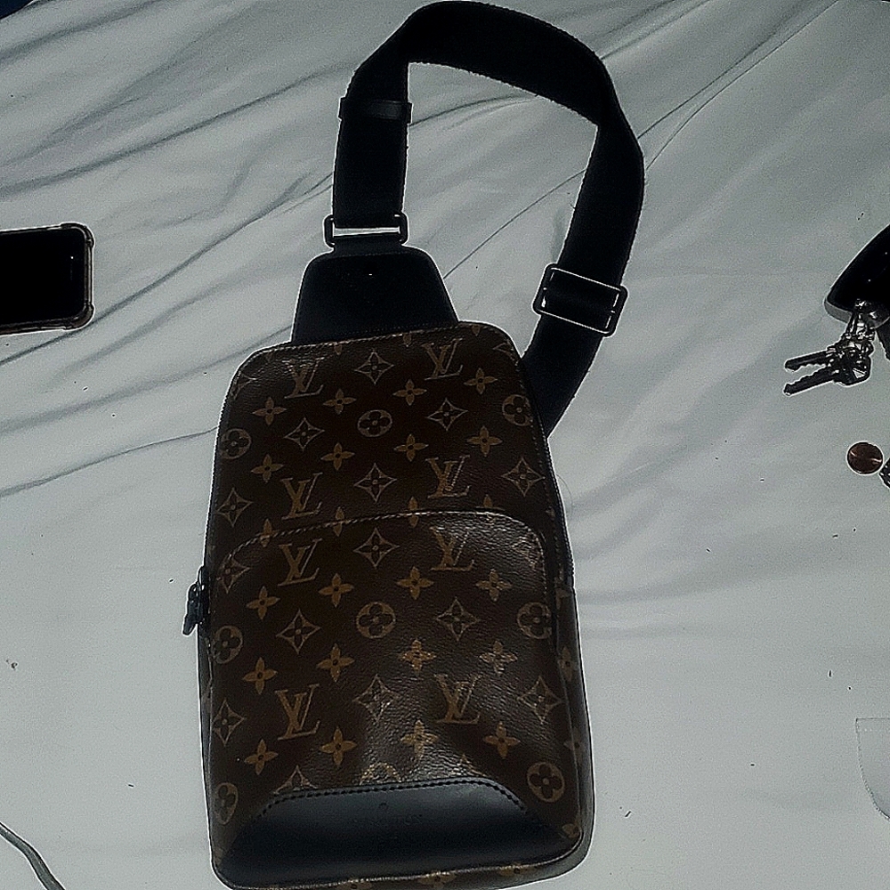 LV Avenue Sling Bag